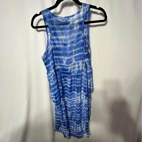 Woman’s peplum (high/low), long tail shirt. Swimsuit coverup or tank with flair. - Picture 5 of 10